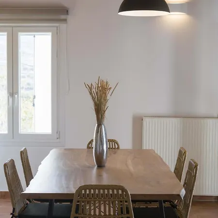 Myrsini Traditional Hillside Holiday home