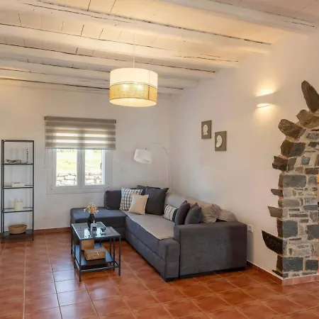 Myrsini Traditional Hillside Holiday home Parikia (Paros)